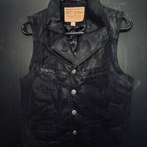 Powder River Outfitters Leather Vest (slim)